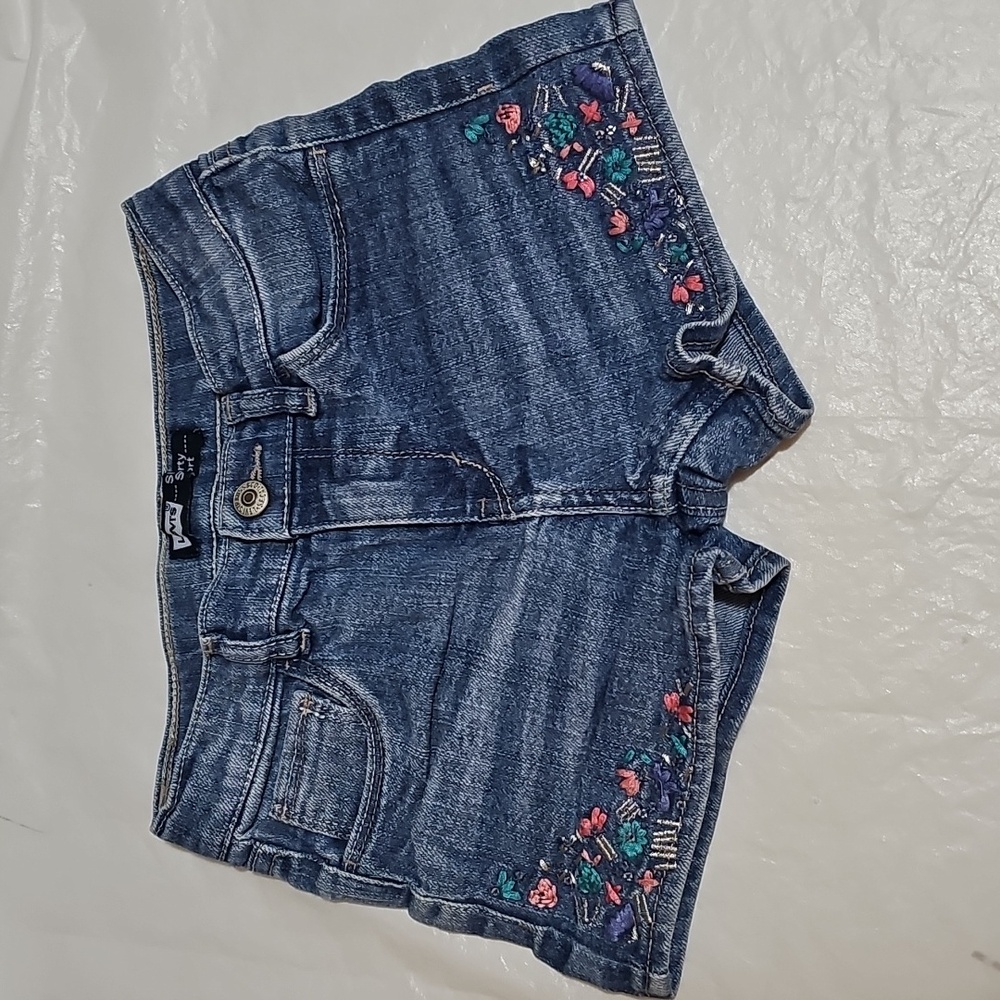 Levi's Shorty Short Girl 6X Reg Jean Short with Embroidery Adjustable Waist Used